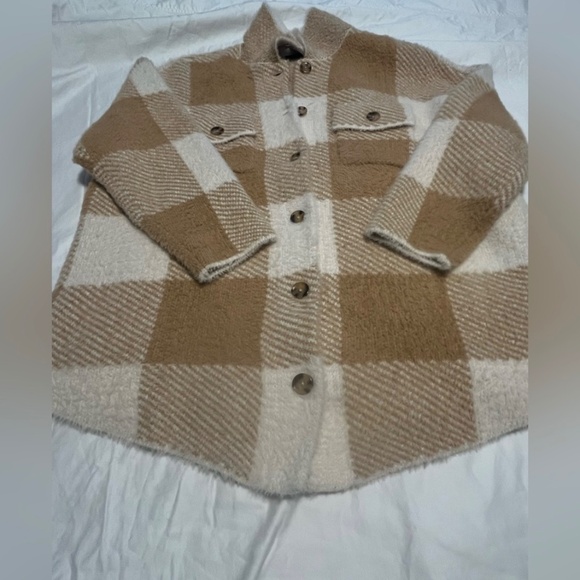 TORRID Women’s Eyelash Jaquard  Plaid Button- Up Jackett Tan/ Cream Size  1 - Picture 12 of 15